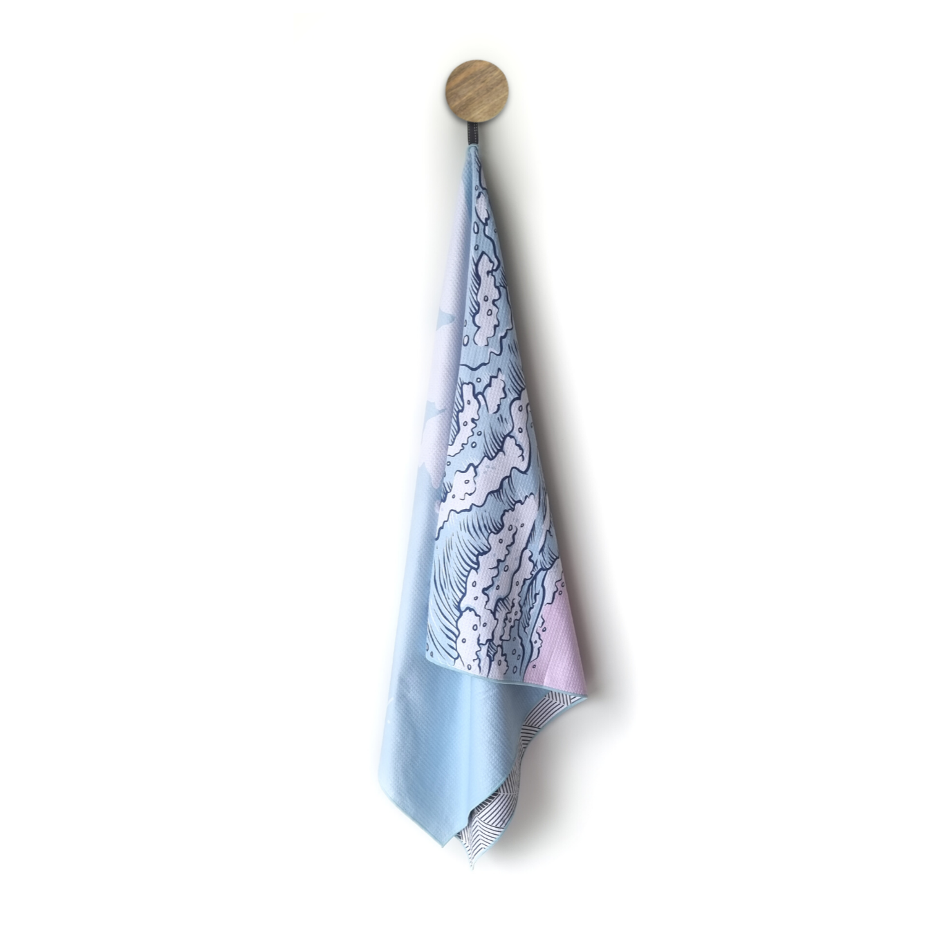 Hanging sand free beach towel with waves